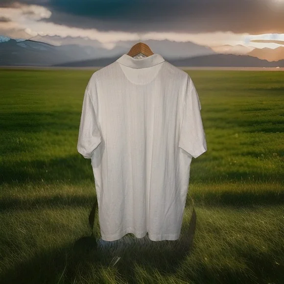 Tiger Woods Polo Shirt Men XL Ivory Metal Logo Golf - Picture 2 of 6